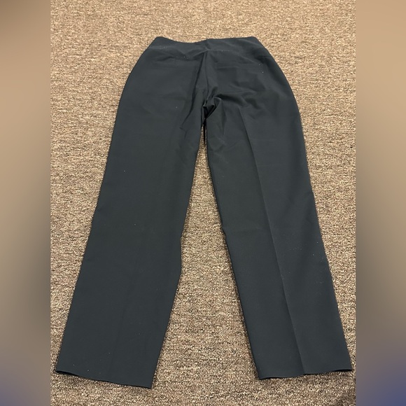 EUC Athleta Sz 2 black women's dress pants straight leg pleated career gorgeous - Picture 3 of 4